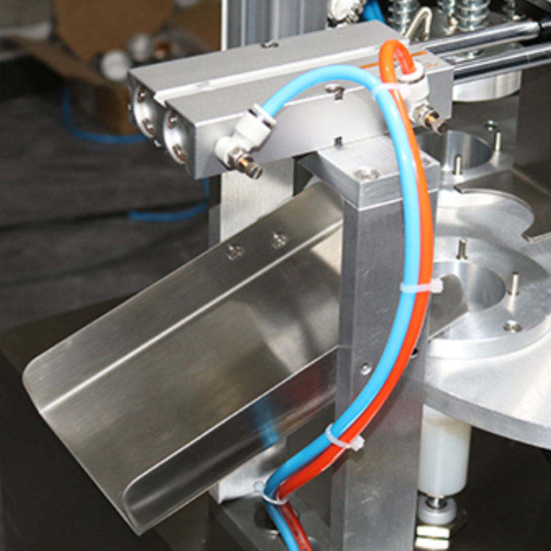 小型半自動コーヒーカプセル充填シール機 ビジネス向け人気飲料 - Equipment Of Coffee Machine のレビューと価格